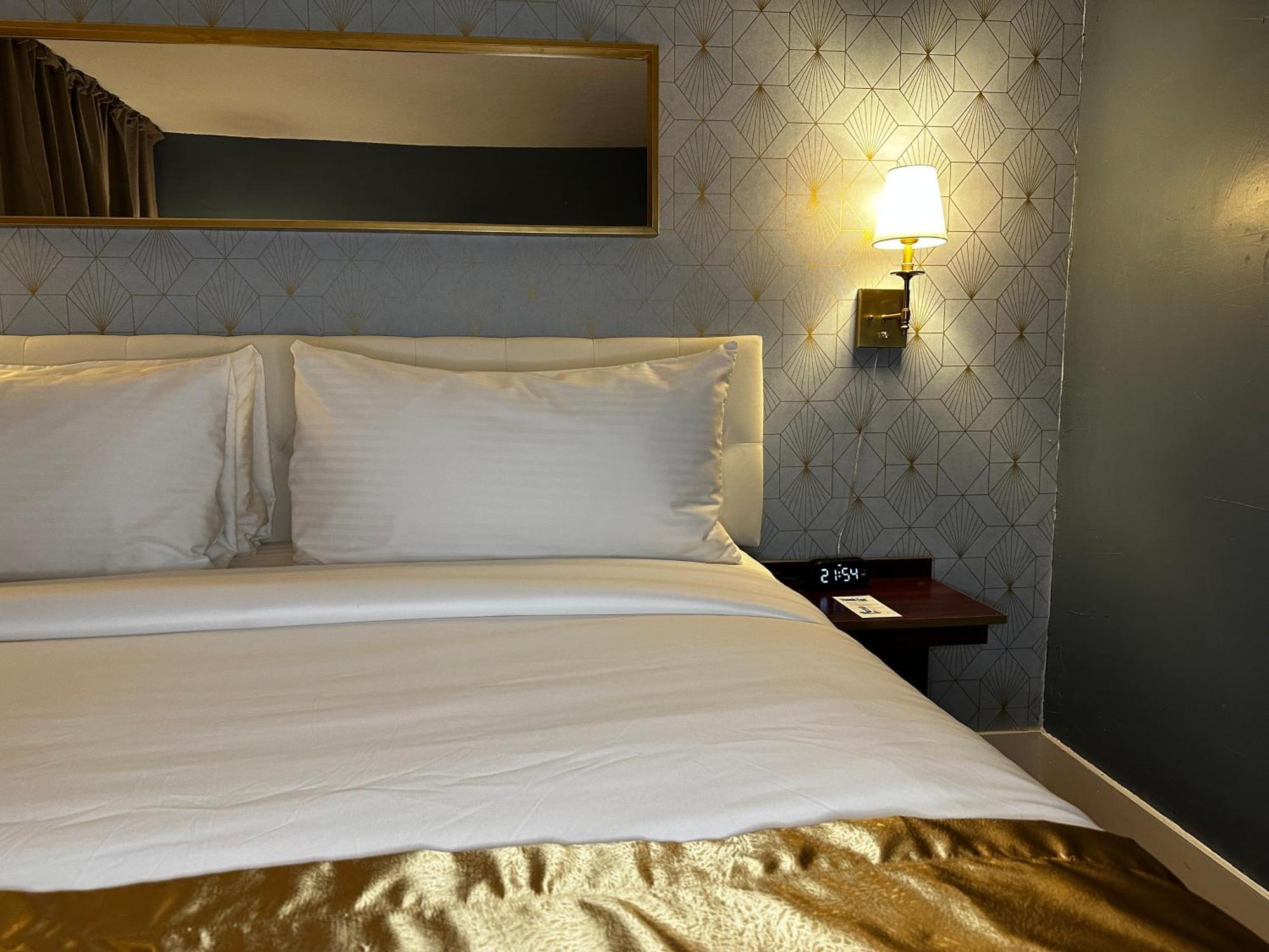 Tb Downtown Hotel
